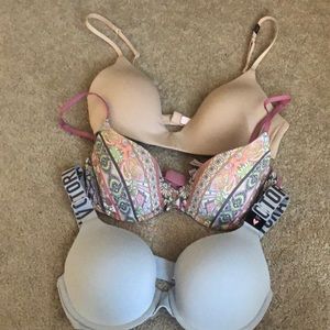 3 Victoria’s Secret Bras 32D